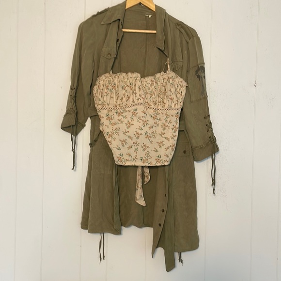 ASTR The Label Pleated Linen Cami Corset Top - Picture 7 of 10